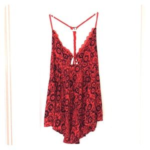 FREE PEOPLE Top with flowy open back